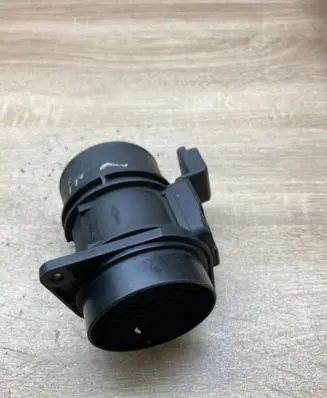 Renault Scenic II - Grand scenic II Mass air flow meter 7700109812 5WK9620