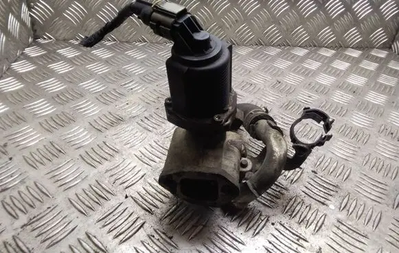 Opel Combo C EGR valve