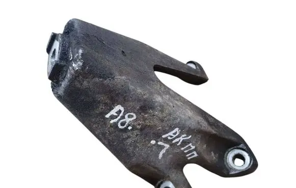 Audi A8 S8 D3 4E Engine mounting bracket 4E0199307BR