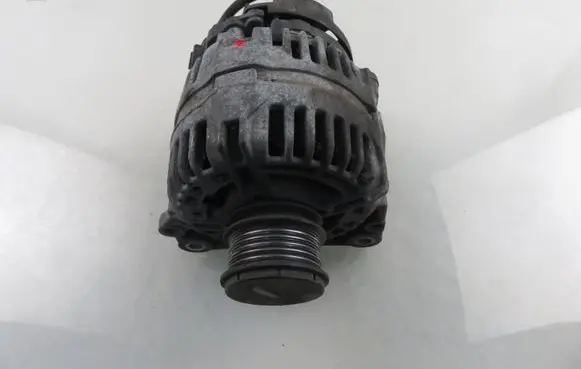 Volkswagen Sharan Generator/alternator 0124325101 038903024A