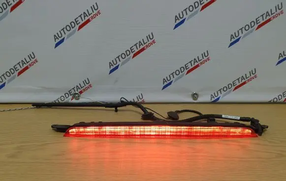 BMW i3 Third/center stoplight 7304040 7306469