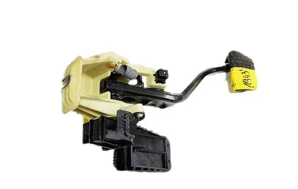 BMW 7 F01 F02 F03 F04 Brake pedal 6775368