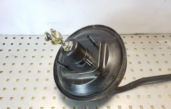 Honda FR-V Brake booster