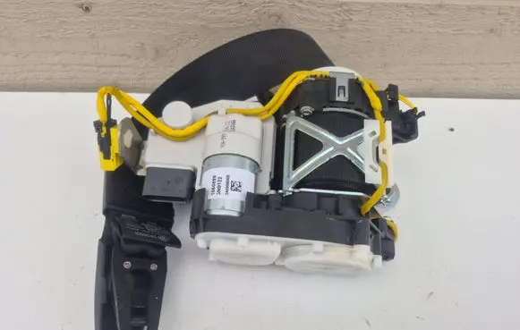 Audi A6 C7 Front seatbelt 4G8857706E