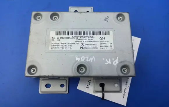 Mercedes-Benz C W204 GPS navigation control unit/module A2048708626 S1718270345 A2044421407