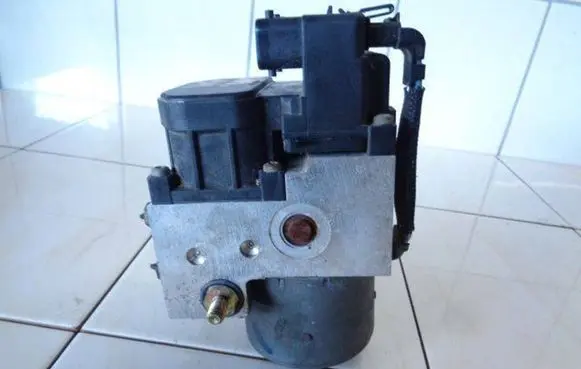 Nissan Micra ABS Pump 0273004539