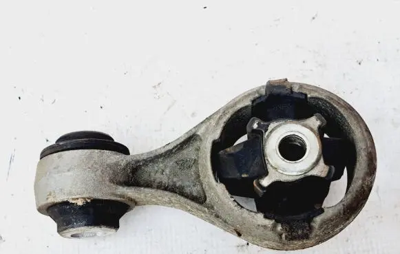 Nissan Qashqai Engine mount bracket 11350JD000