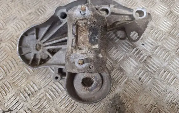 Audi A6 S6 C6 4F Engine mounting bracket 4F0199351H