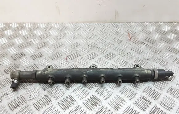 Volvo S60 Fuel main line pipe 0445215010 0281002527