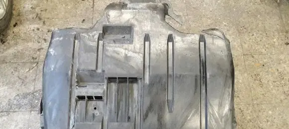 Volkswagen Caddy Engine cover (trim)