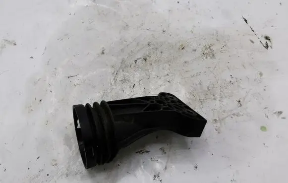 Nissan X-Trail T31 Window washer liquid tank fill tube 8200722950 8200722949