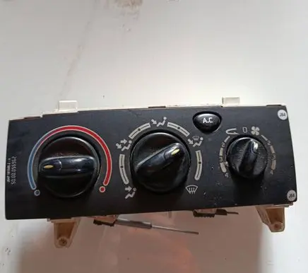 Renault Scenic I Climate control unit J64P101545J