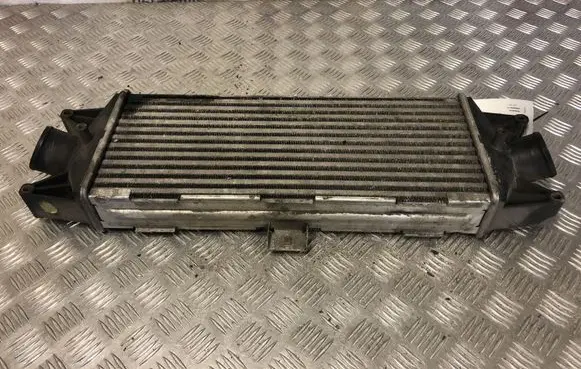 Iveco Daily 30.8 - 9 Intercooler radiator