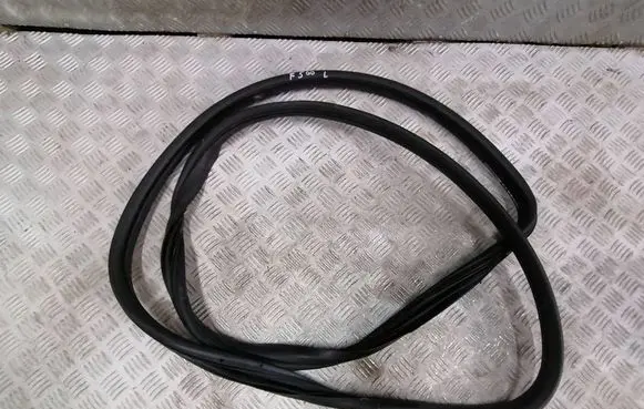 Fiat 500 Front door rubber seal 