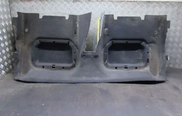 Volkswagen Touran I Other trunk/boot trim element