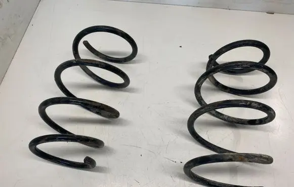 BMW X3 E83 Front coil spring
