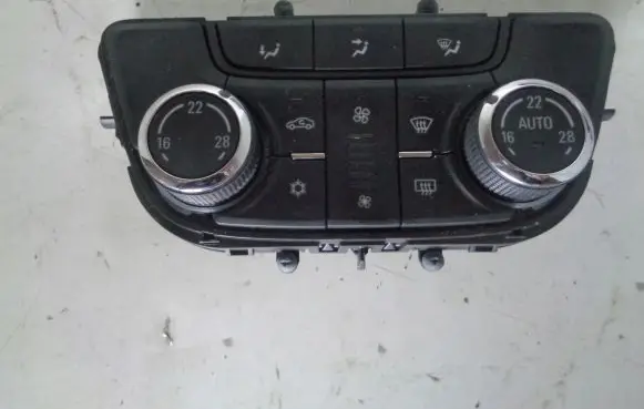 Opel Mokka X Climate control unit 3908158300