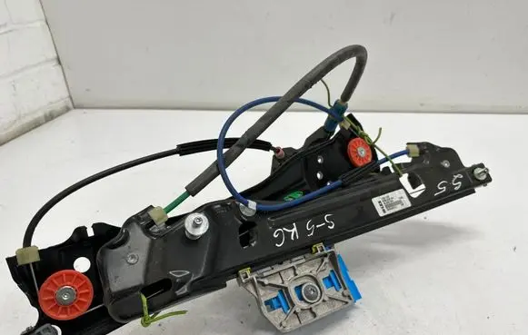 Audi A5 Rear window lifting mechanism without motor 8W8839461