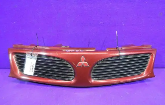 Mitsubishi Carisma Front bumper upper radiator grill MB944763