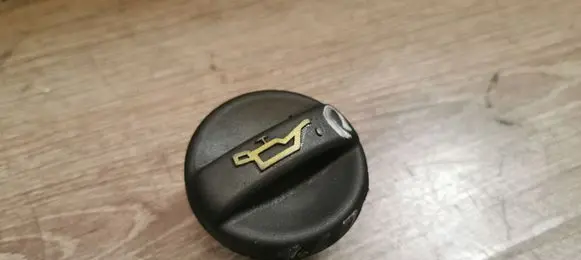 Volvo V70 Oil filler cap