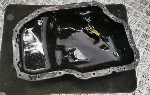 Toyota Corolla Verso AR10 Oil sump 