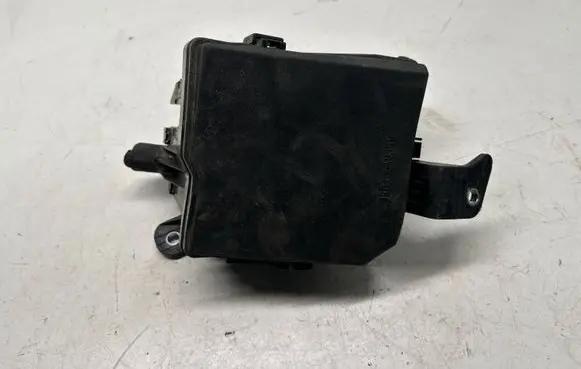 Toyota Yaris XP210 Fuse box set