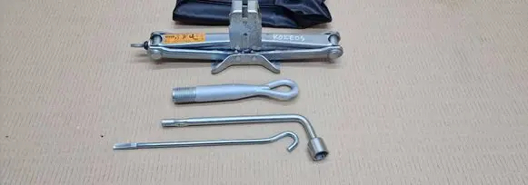 Renault Koleos I Lift Jack 