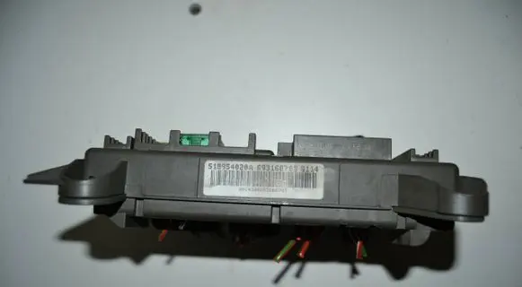BMW X5 E70 Fuse module 518954020a