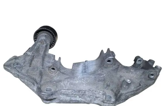 Renault Master III Generator/alternator bracket 117103585R