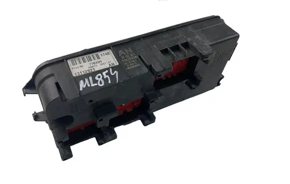 Opel Vectra C Fuse box set 13112921