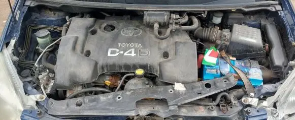Toyota Corolla Verso E121 Engine swap 