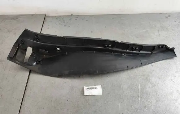 Lexus IS-F Rear sill trim cover 6772153011c0