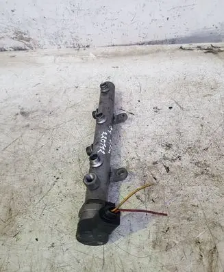 Audi A4 S4 B7 8E 8H Fuel main line pipe 059130090