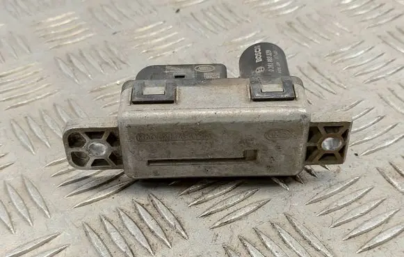 Land Rover Discovery Sport Glow plug pre-heat relay 0281003129