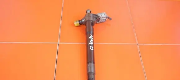 Mazda 6 Fuel injector SH0113H50 18MB23