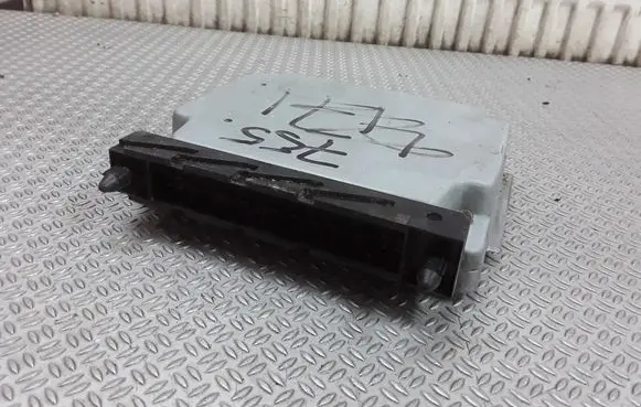 Volvo V70 Engine control unit/module