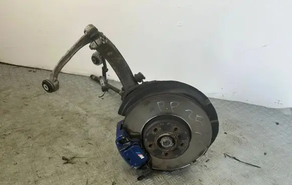 BMW X5 F15 Front wheel hub spindle knuckle 6773784