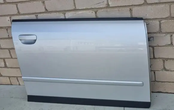 Audi A4 S4 B6 8E 8H Front door