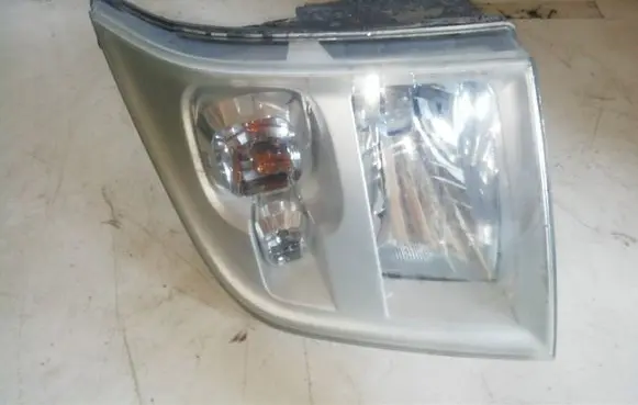 Ford Transit Headlight/headlamp 101007A8