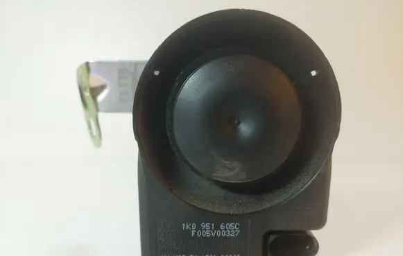 Audi A7 S7 4G Alarm system siren 1K0951605C