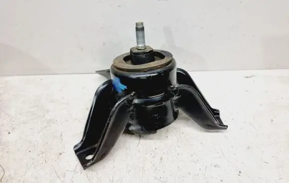Hyundai ix35 Engine mount bracket 218152S600 218102S700