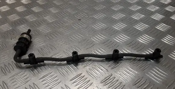 Renault Latitude (L70) Fuel return line/hose 