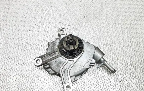 Toyota RAV 4 (XA30) Vacuum pump