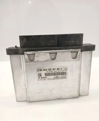 Volkswagen Golf VII Engine control unit/module 04E907309A 0261S07726