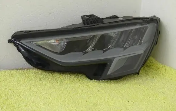 Audi A3 8Y Headlight/headlamp 8Y0941011