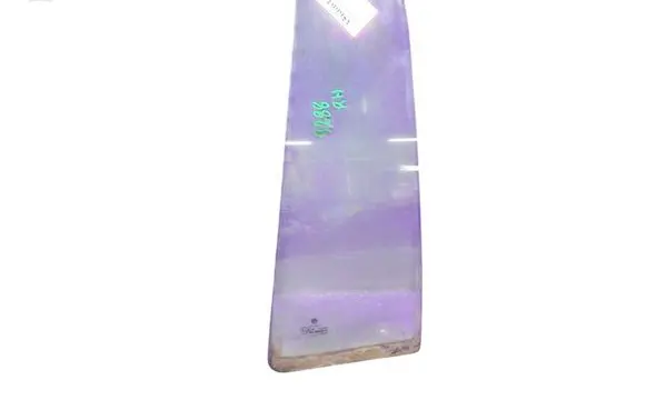 Volkswagen Golf IV Front door window glass four-door