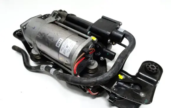 BMW X6 F16 Air suspension compressor/pump 6875177 20202410 A0342501803084
