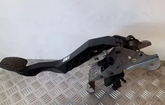 Clutch pedal