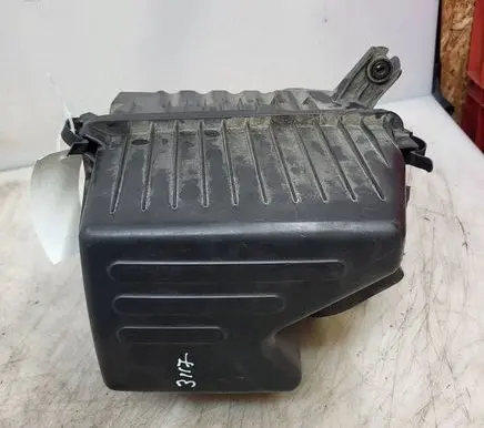 Hyundai Santa Fe Air filter box 281102B200