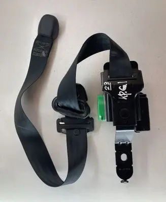 Chrysler Voyager Third row seat belt 